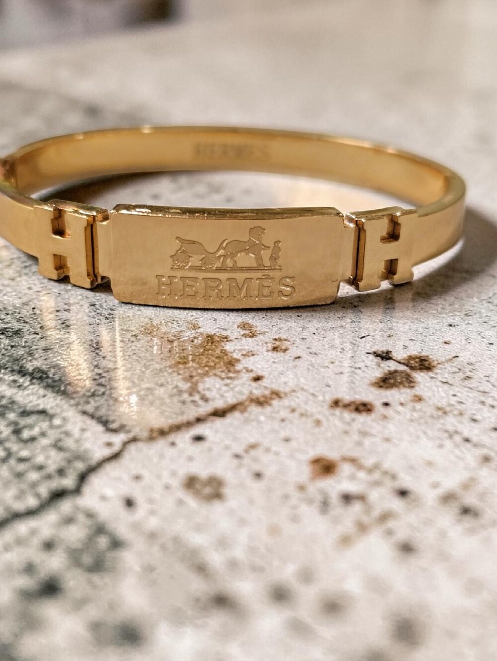 Gold Horse And Carriage Icon Bracelet